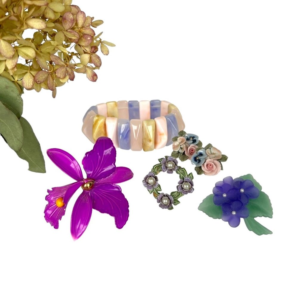 Vintage Brooch Earring and Bracelet Colorful Summer Jewelry Bundle